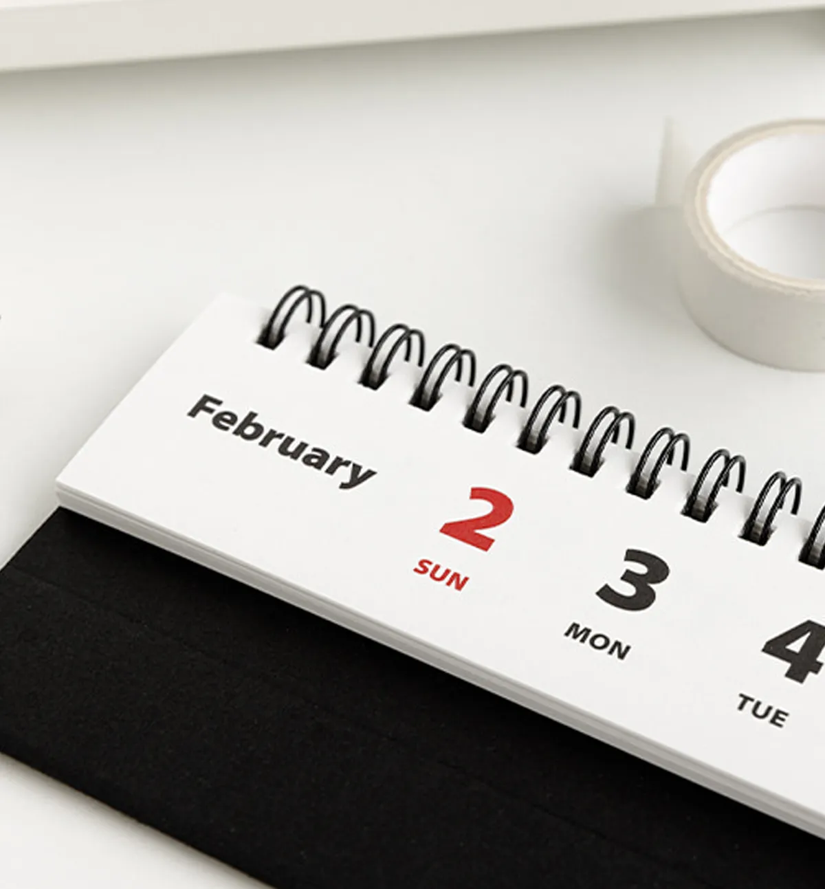 2025 Life & Pieces Weekly Desk Calendar