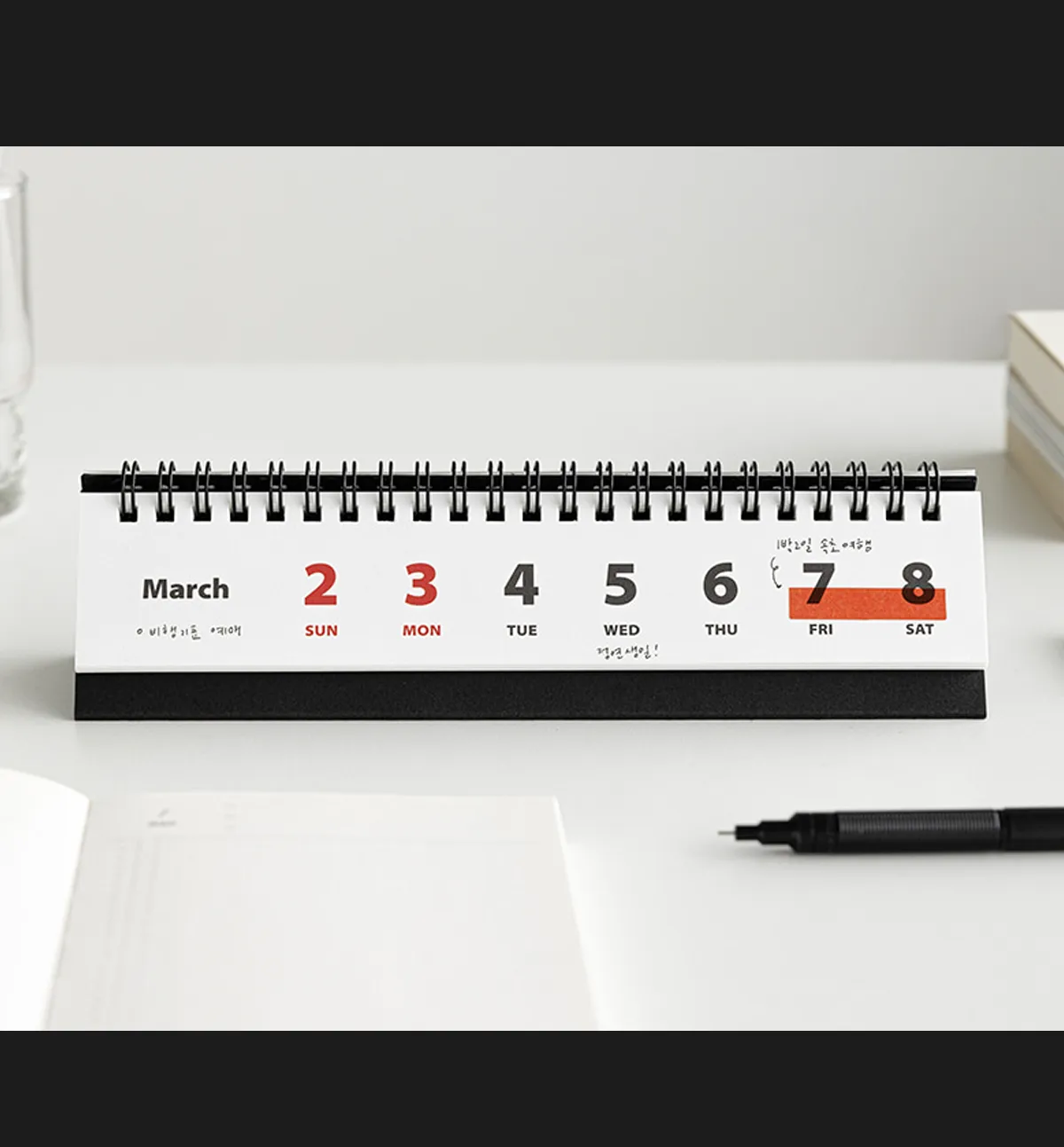 2025 Life & Pieces Weekly Desk Calendar